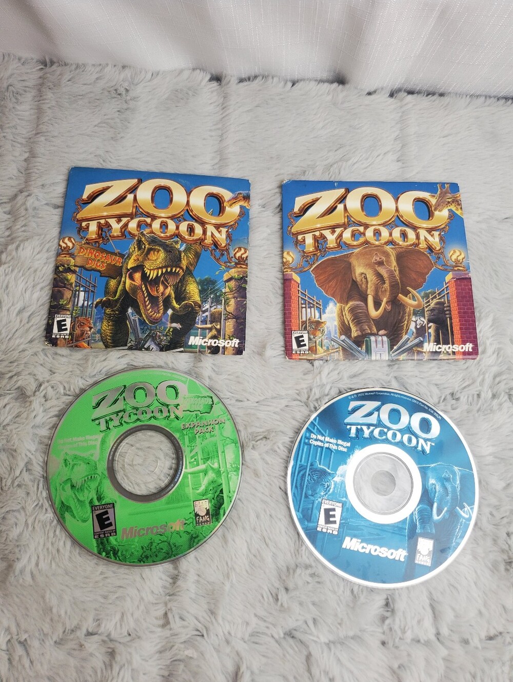 Microsoft Zoo Tycoon & Zoo Tycoon Dinosaur Digs PC Games Bundle